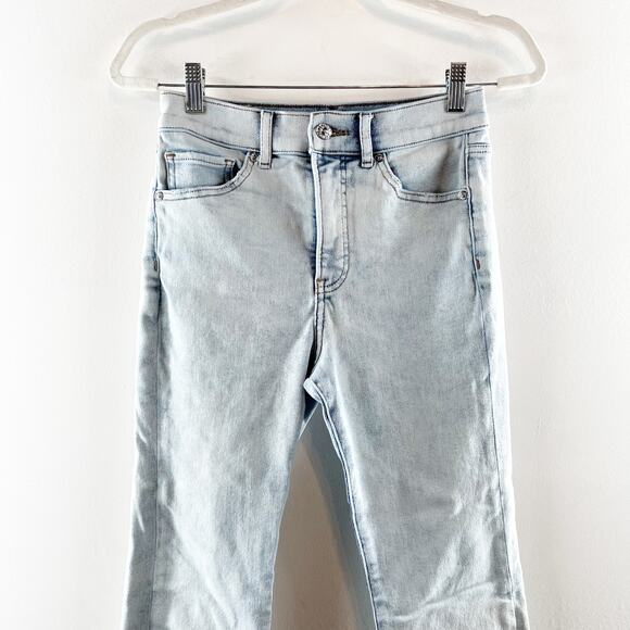 Express High Rise Cropped Flare Raw Hem Light Wash Jeans Blue 4 - Picture 6 of 11